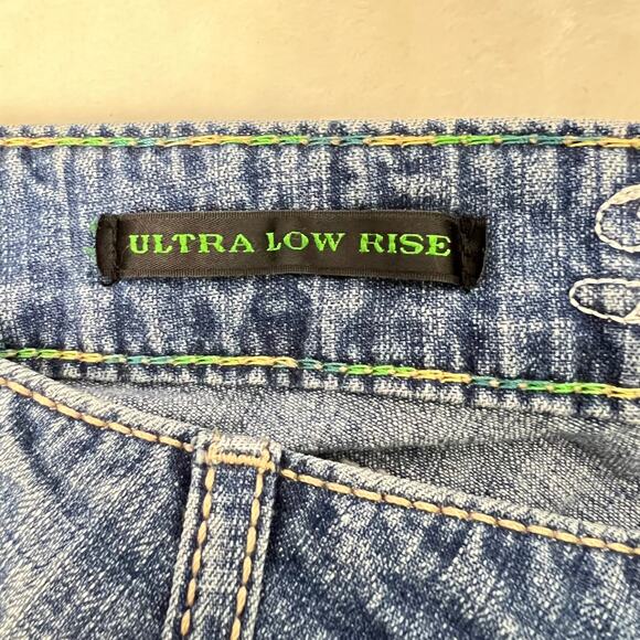 ROCK 47 by Wrangler Women’s Ultra Low Rise Jeans 30x32 Western Cowgirl Grunge - Picture 6 of 9